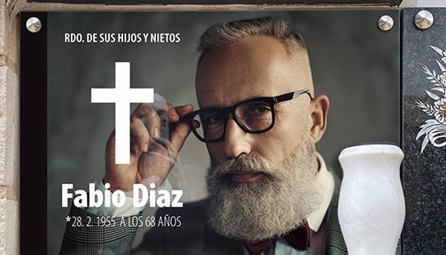 Tumba de vidrio - ¿Por qué vidrio como piedra de epitafio?