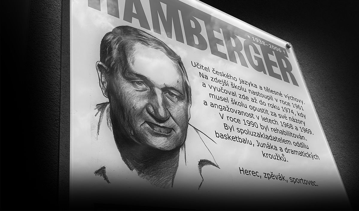 Skleněný náhrobek - Placas conmemorativas