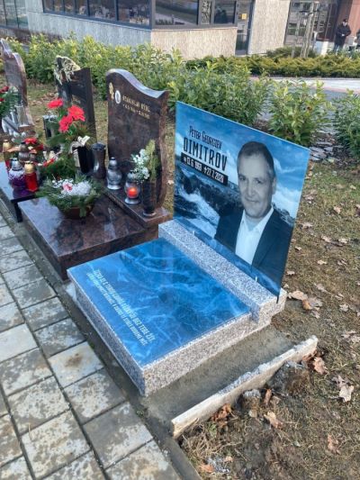 Lápida de vidrio con garantía de durabilidad del color de 100 años en exteriores